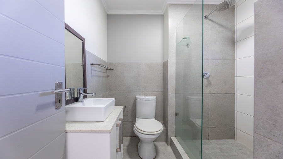 1 Bedroom Property for Sale in Table View Western Cape
